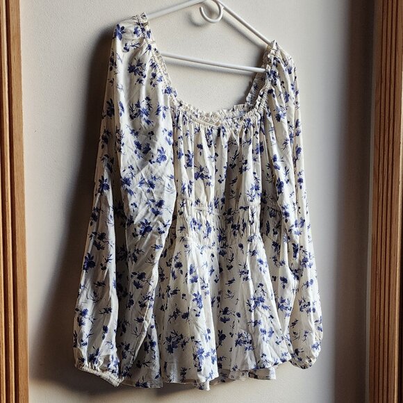 Torrid White and Blue Floral Blouse - Picture 13 of 16